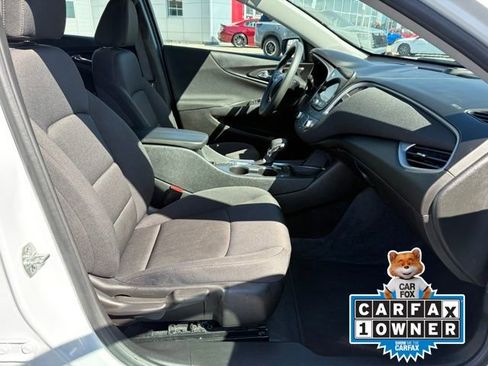 Used 2025 Chevrolet Malibu LT image 19