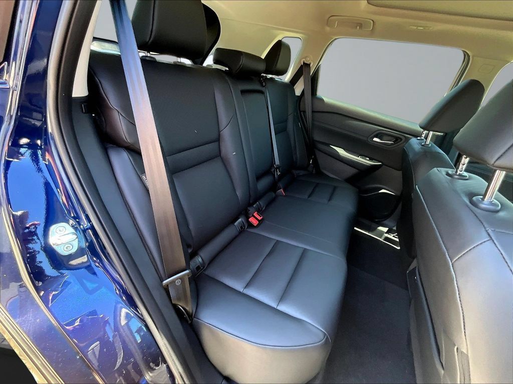 Used 2026 Nissan Rogue Dark Armor AWD/4WD image 10