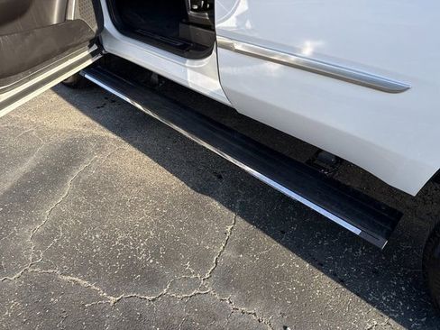 Certified 2019 Cadillac Escalade Premium Luxury RWD image 9
