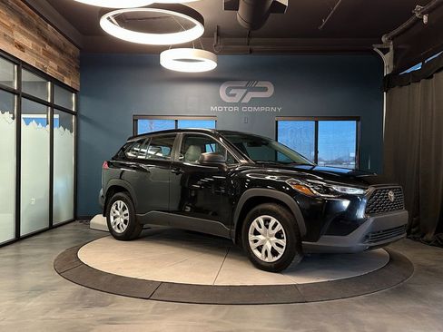 Used 2023 Toyota Corolla Cross L AWD/4WD image 1