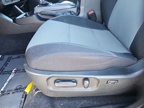 Certified 2023 Toyota Tacoma TRD Sport image 17