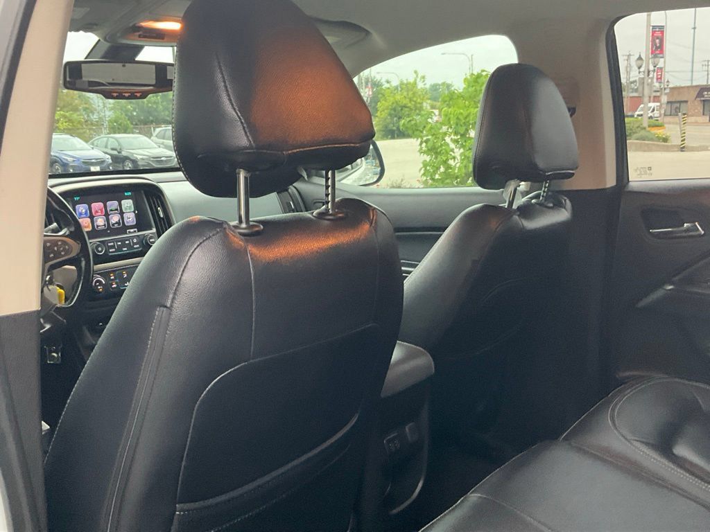 Used 2017 Chevrolet Colorado Z71 AWD/4WD image 13
