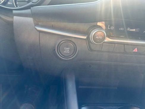 Used 2025 MAZDA MAZDA3 s FWD image 18