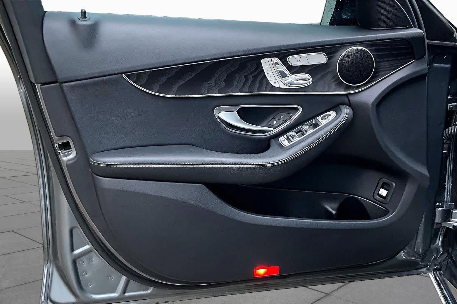Used 2017 Mercedes-Benz C 300 Sedan image 19