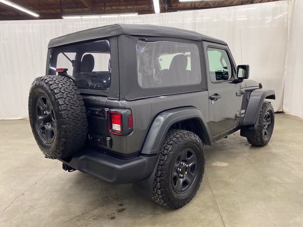 Used 2018 Jeep Wrangler Sport AWD/4WD image 6