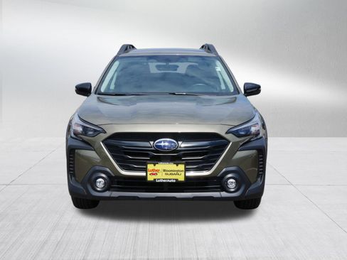 Used 2025 Subaru Outback Onyx Edition AWD/4WD image 2