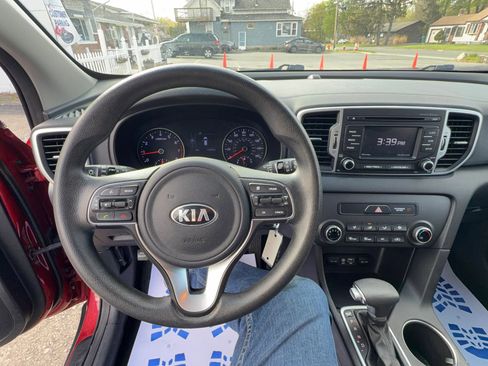 Used 2019 Kia Sportage LX AWD/4WD image 14