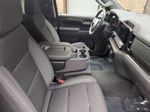 Used 2023 Chevrolet Silverado 1500 LT image 18