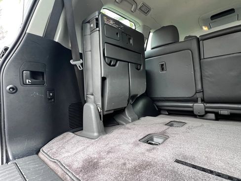 Used 2008 Toyota Land Cruiser image 15