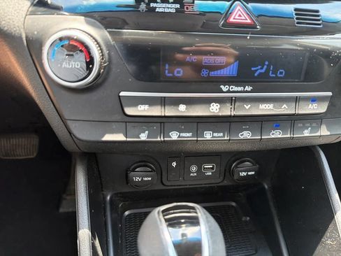 Used 2020 Hyundai Tucson Sport FWD image 32