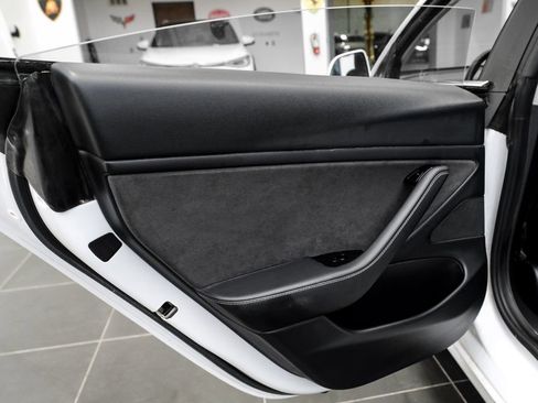 Used 2020 Tesla Model 3 Long Range AWD/4WD image 40