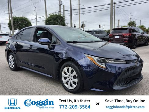 Used 2020 Toyota Corolla LE image 1