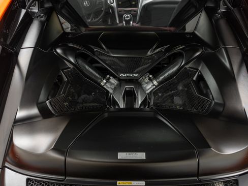 Used 2019 Acura NSX AWD/4WD image 12