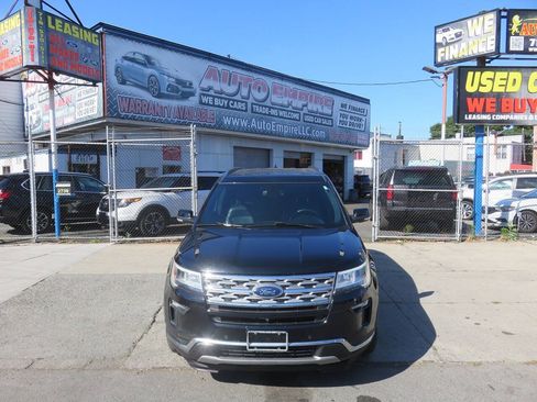 Used 2018 Ford Explorer Limited w/ Equipment Group 301A AWD/4WD image 6