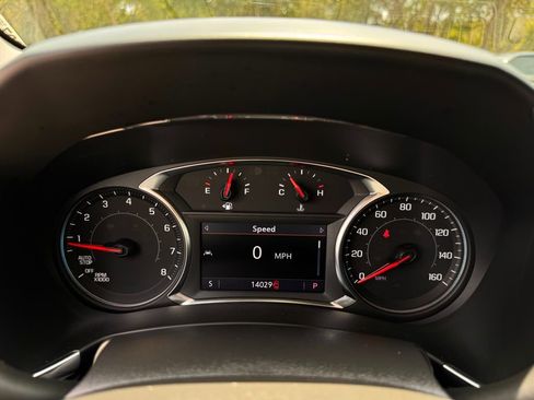 Used 2024 Chevrolet Equinox LT FWD image 21