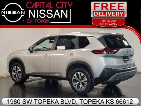 Certified 2023 Nissan Rogue SV image 27