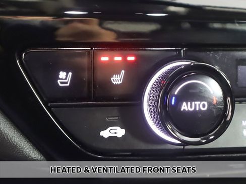 Used 2023 Honda Accord Touring image 8