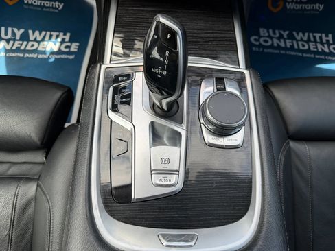 Used 2020 BMW 740i RWD image 26