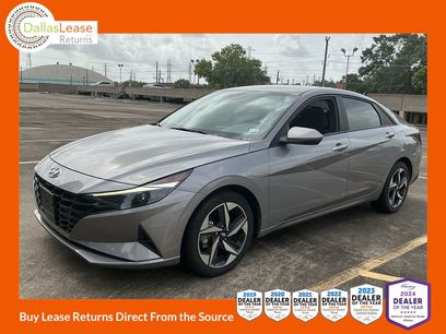 Used 2023 Hyundai Elantra SEL w/ Convenience Package
