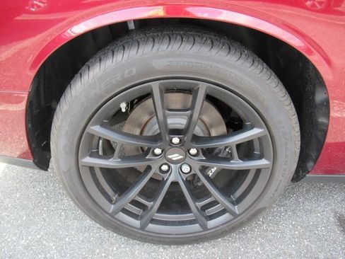 Used 2022 Dodge Challenger R/T Scat Pack w/ Dynamics Package RWD image 5