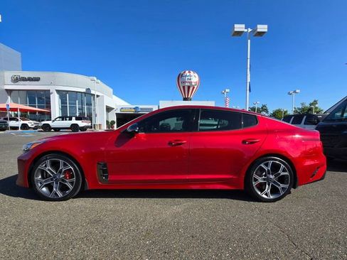 Used 2018 Kia Stinger GT1 RWD image 8