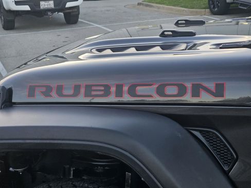 Used 2025 Jeep Wrangler Unlimited Rubicon image 9