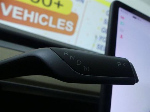 Used 2023 Tesla Model 3 Standard Range RWD image 18