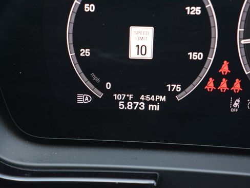 Certified 2026 Porsche Cayenne AWD/4WD image 18