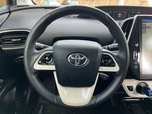 Used 2017 Toyota Prius Prime Advanced image 20