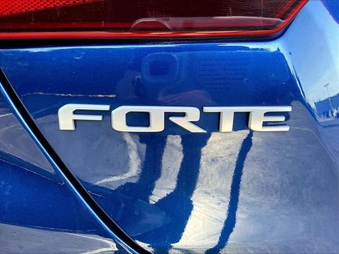 Used 2024 Kia Forte LXS FWD image 23