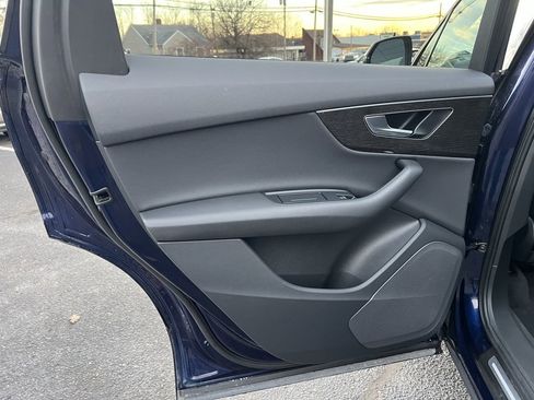 Used 2022 Audi Q7 3.0T Premium image 20