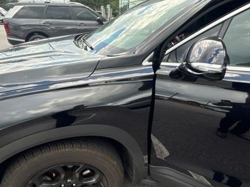 Used 2022 Hyundai Santa Fe XRT FWD image 3