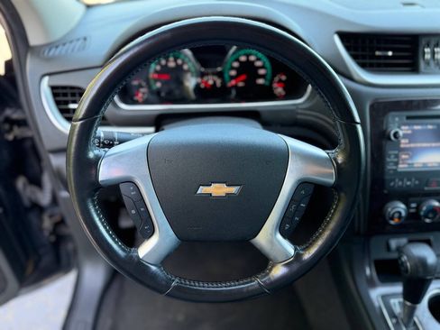 Used 2017 Chevrolet Traverse LT AWD/4WD image 19