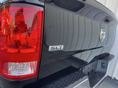 Used 2012 RAM 1500 Classic SLT image 9