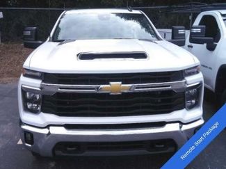 Used 2025 Chevrolet Silverado 2500 LT w/ Convenience Package AWD/4WD video 2