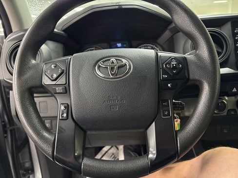 Used 2020 Toyota Tacoma SR AWD/4WD image 21