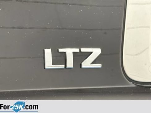 Used 2016 Chevrolet Suburban LTZ AWD/4WD image 47