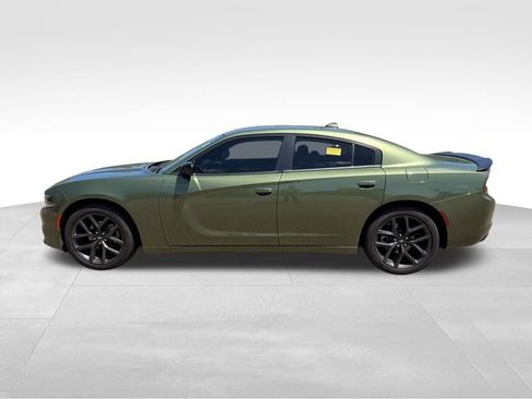 Used 2023 Dodge Charger SXT w/ Blacktop Package image 3
