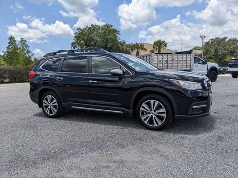 Used 2022 Subaru Ascent Touring AWD/4WD image 2