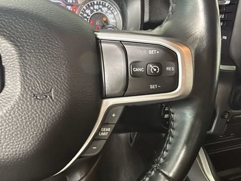 Used 2022 RAM 1500 Big Horn AWD/4WD image 16
