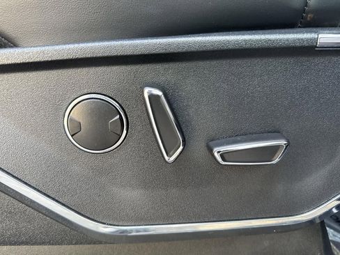 Used 2023 Ford F150 Platinum image 40