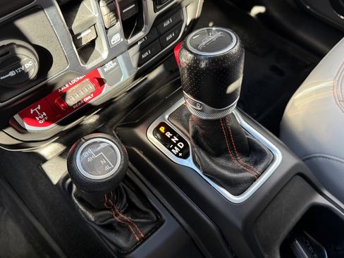 Used 2021 Jeep Gladiator Mojave image 26