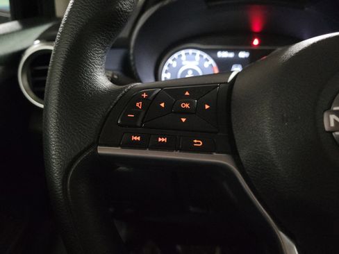 Used 2023 Nissan Versa SV image 22