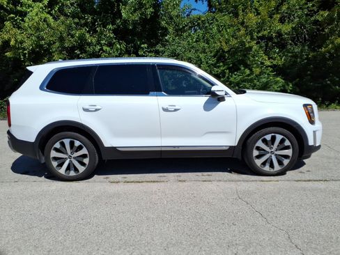 Used 2021 Kia Telluride EX w/ EX Premium Package FWD image 32