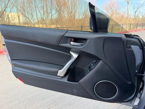 Used 2016 Scion FR-S image 21