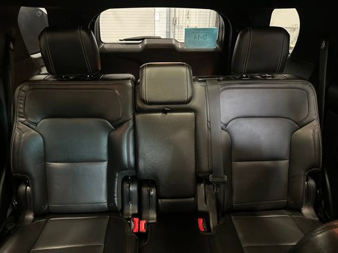 Used 2016 Ford Explorer Limited w/ Equipment Group 301A AWD/4WD image 27