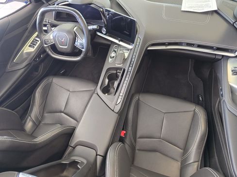 Used 2021 Chevrolet Corvette Stingray Convertible w/ 1LT RWD image 23