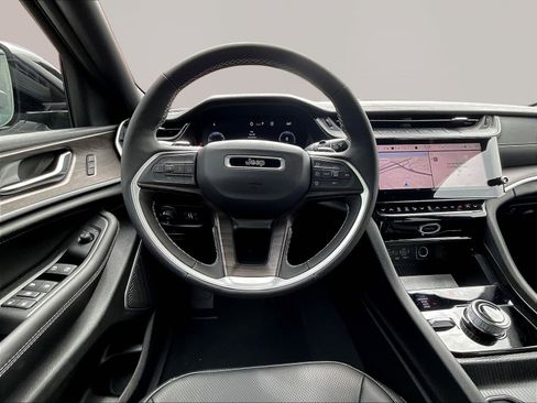 New 2026 Jeep Grand Cherokee L Limited AWD/4WD image 9