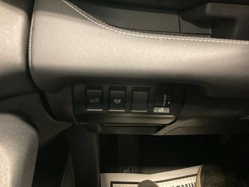 Used 2023 Subaru Ascent Touring AWD/4WD image 16
