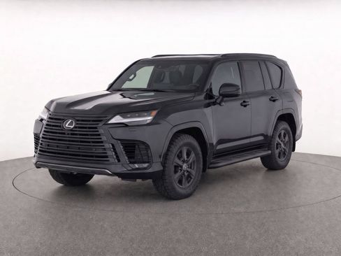 Used 2025 Lexus LX 700h Overtrail w/ Accessory Package (Z1) AWD/4WD image 2